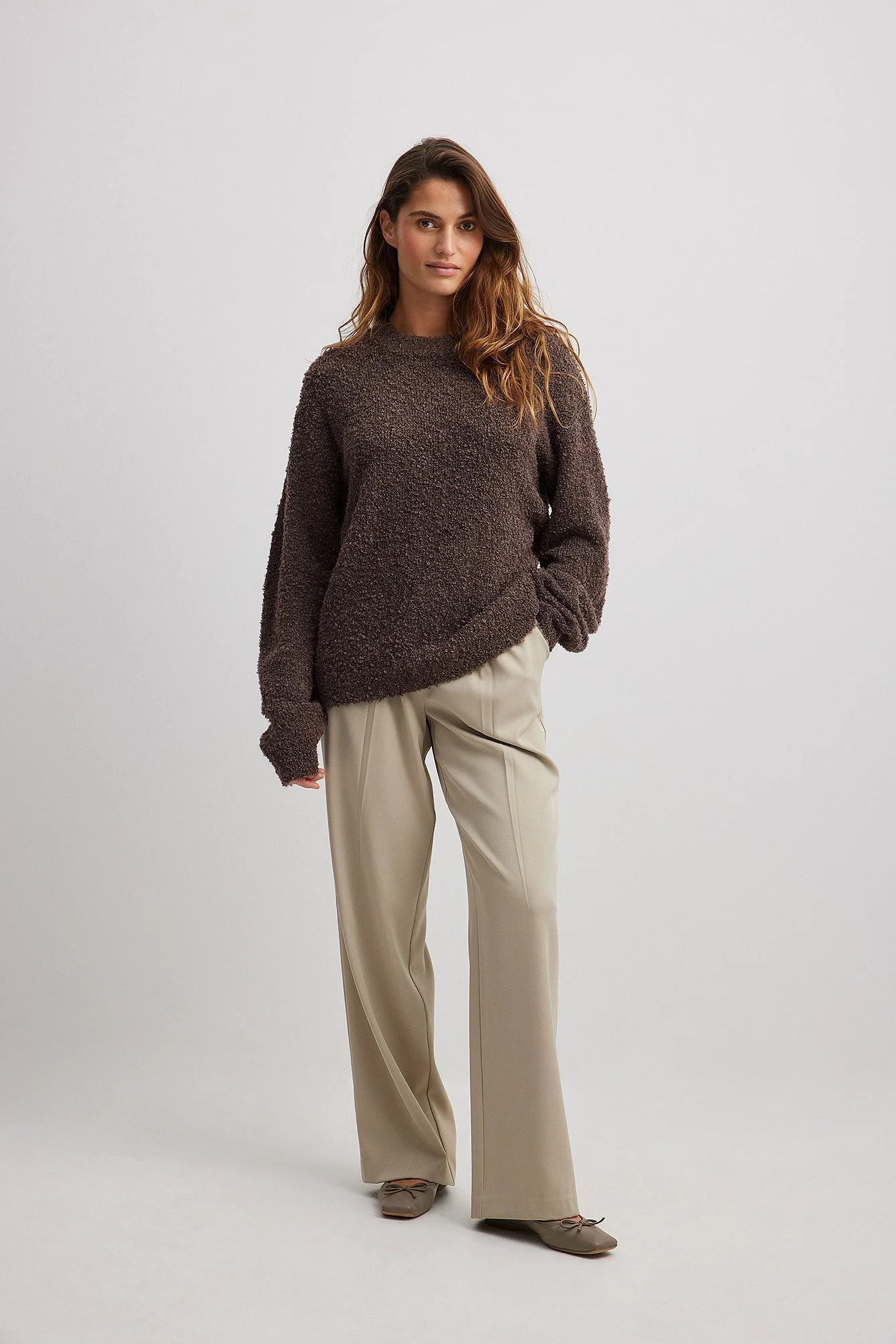 Strukturierter Oversize-Strickpulli mit Rundhalsausschnitt