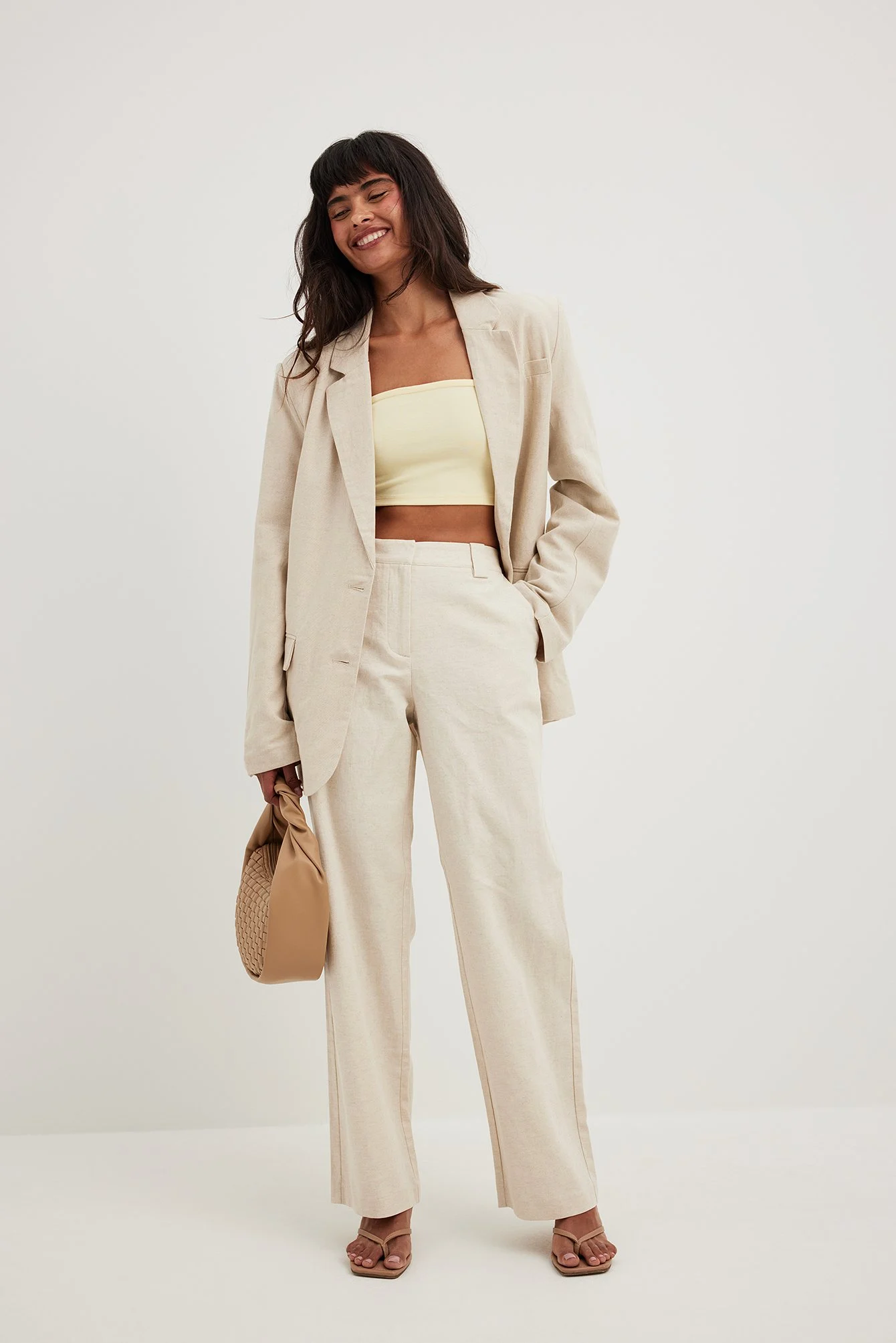 Anzughose mit mittelhoher Taille und Bundfalte
