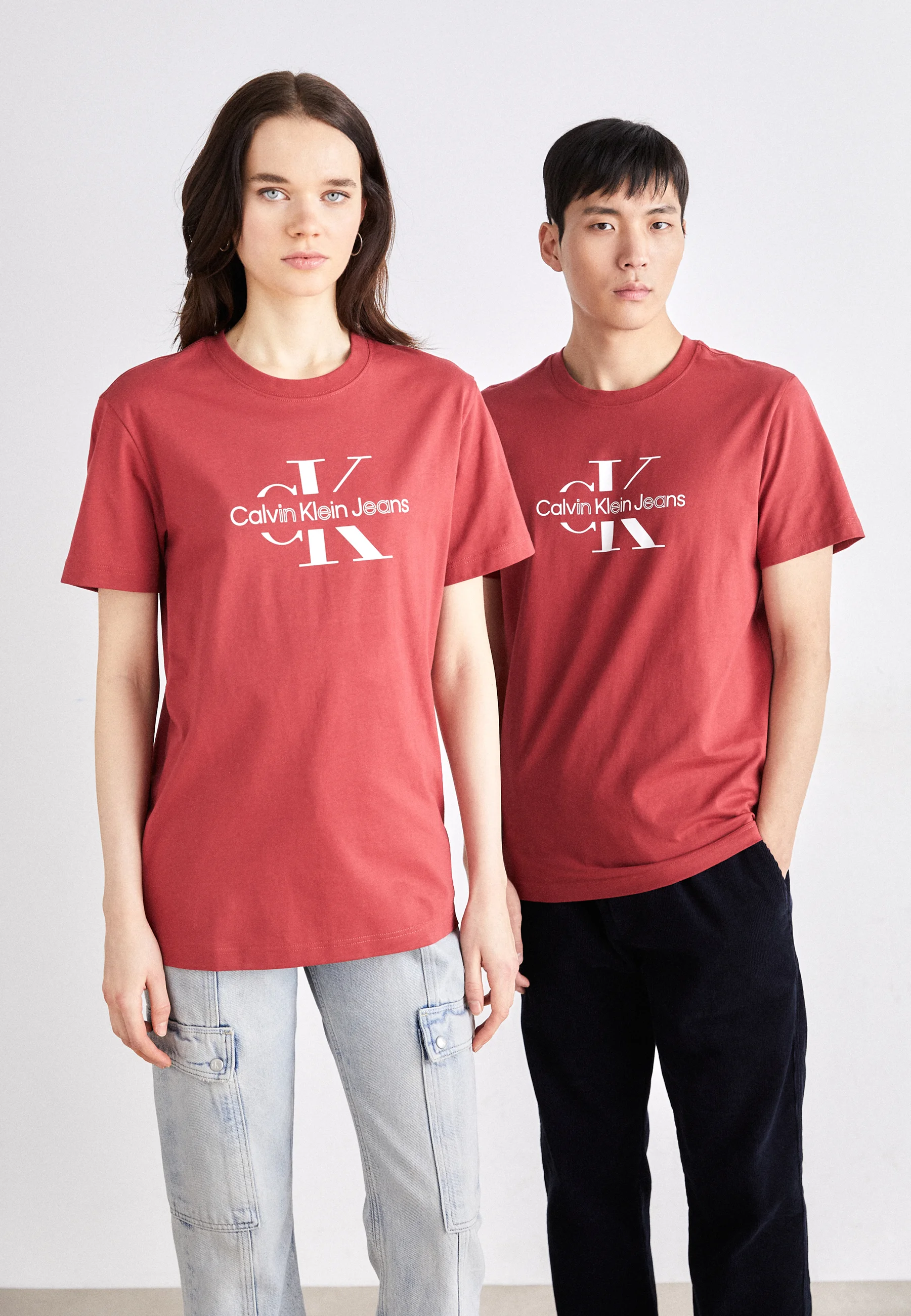 Calvin Klein Jeans DISRUPTED OUTLINE MONOLOGUE TEE UNISEX - Camiseta con estampado