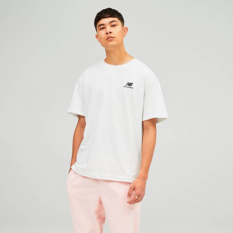 NEW BALANCE Essentials T-Shirt