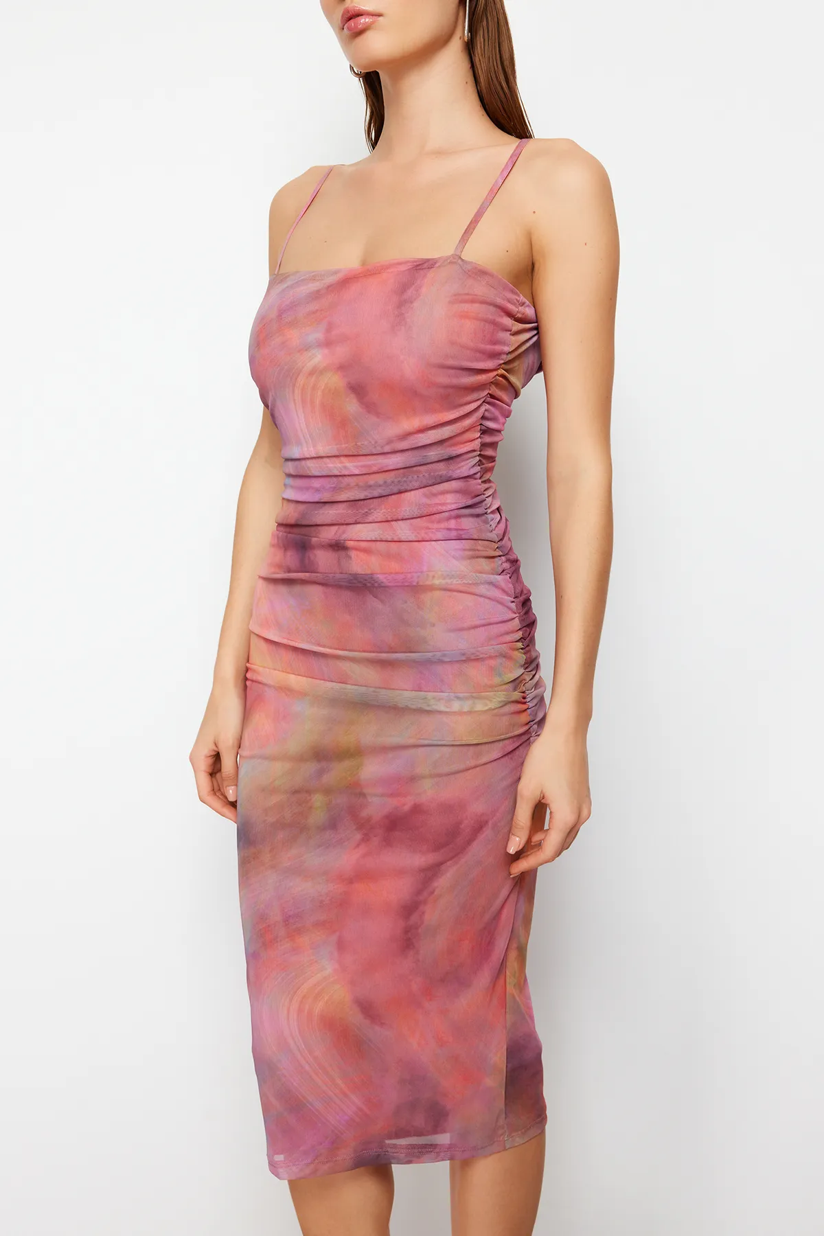 Trendyol Collection  Mehrfarbiges, abstrakt gemustertes, elegantes Abendkleid TPRSS24EL00150