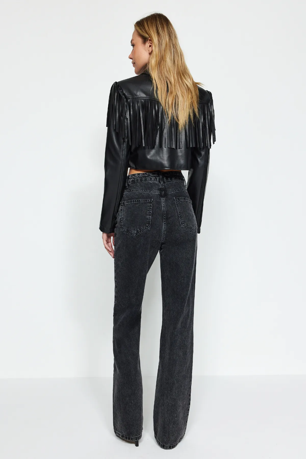 Trendyol Collection  Schwarze Jeans mit hoher Taille und weitem Bein TWOAW24JE00157
