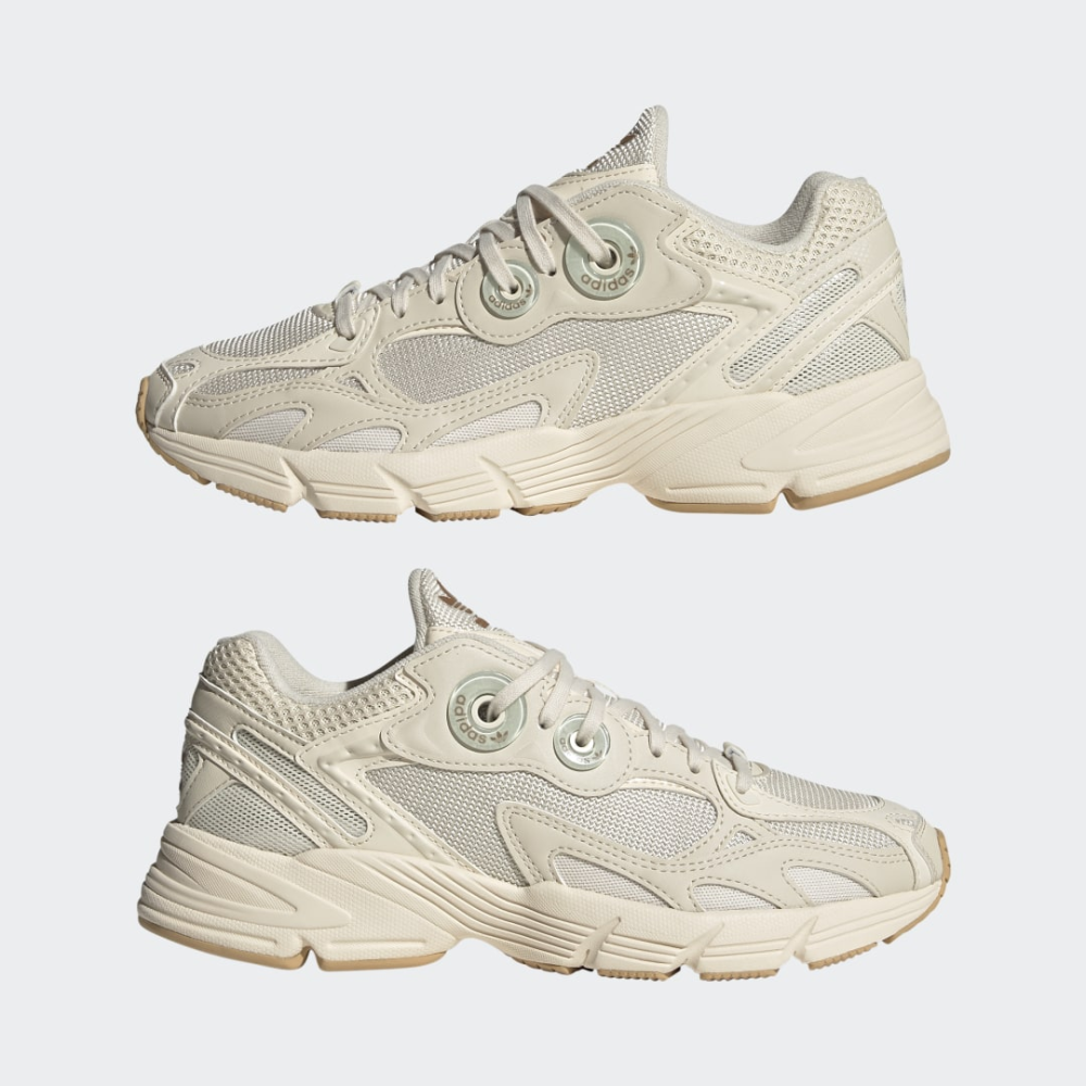 adidas Astir GV9200 / weiss