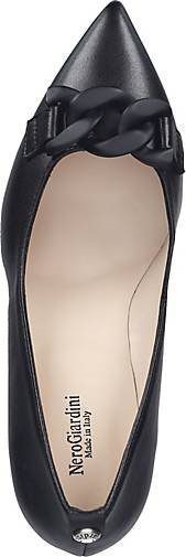 NeroGiardini Pumps