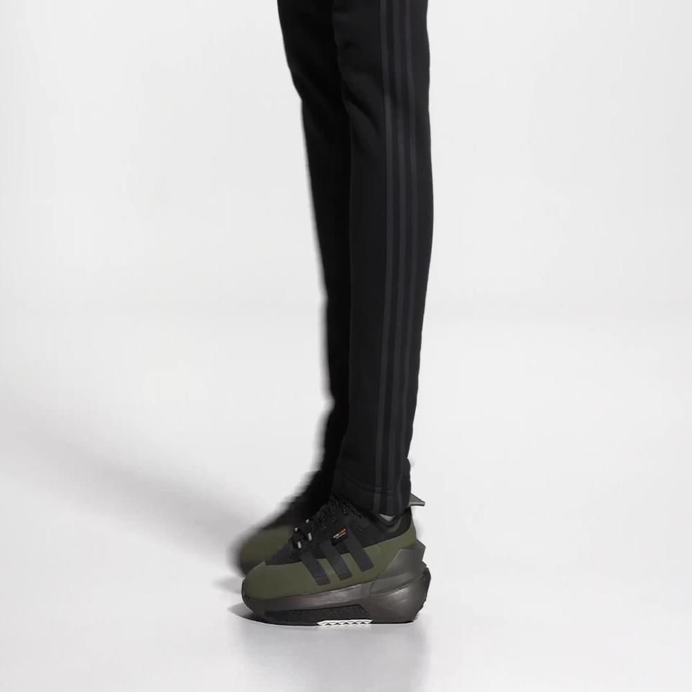 adidas Avryn IG2374 / grün