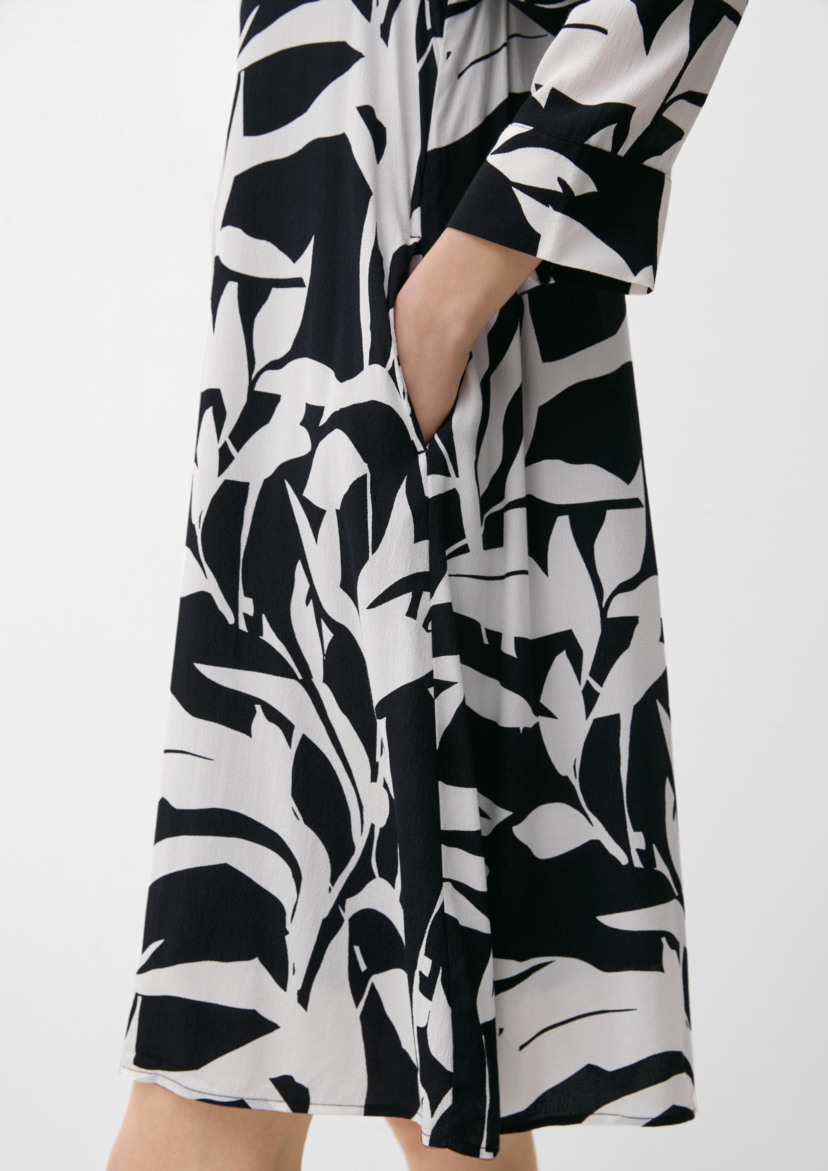 Viskosekleid mit Crêpestruktur  2131927-99A3