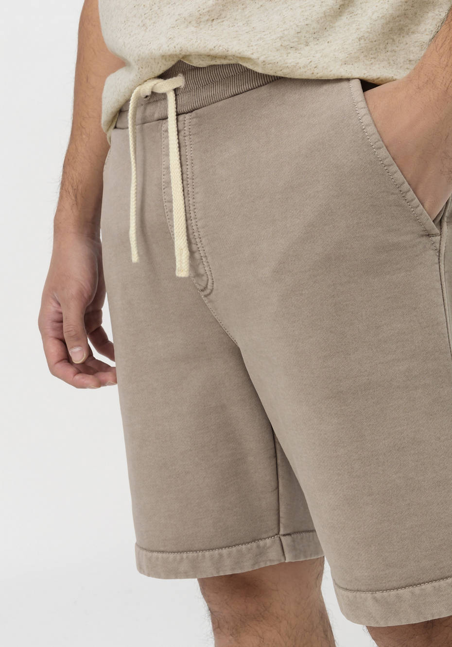 Sweatshorts mineralgefärbt aus reiner Bio-Baumwolle