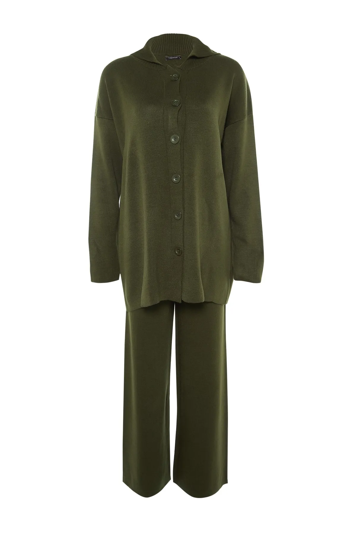 Trendyol Modest  Gestricktes Set aus Strickjacke und Hose mit Khaki-Kragen und detailliertem Kragen TCTAW23US00100