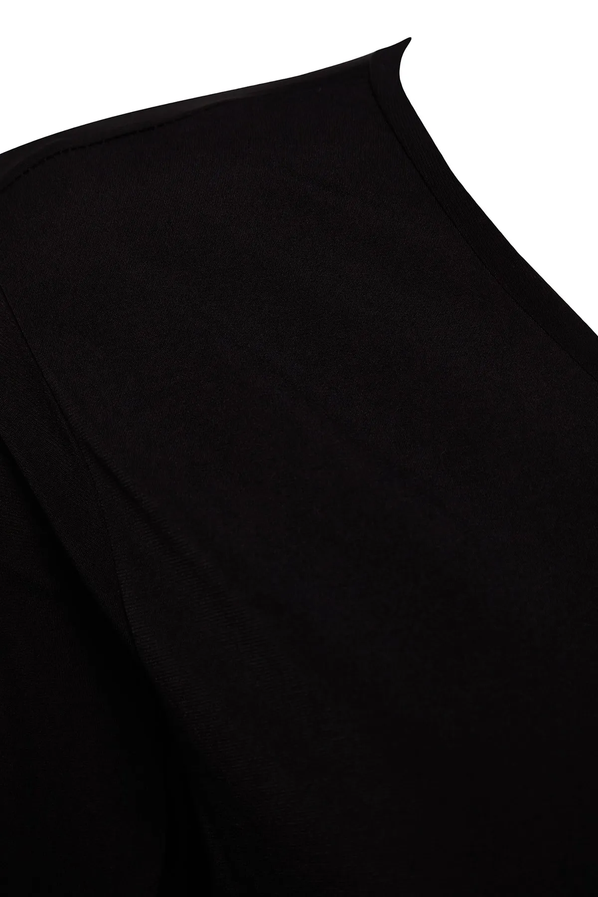 Trendyol Curve  Schwarze Boyfriend-Strickbluse mit V-Ausschnitt und Schlitz TBBSS22BZ1080