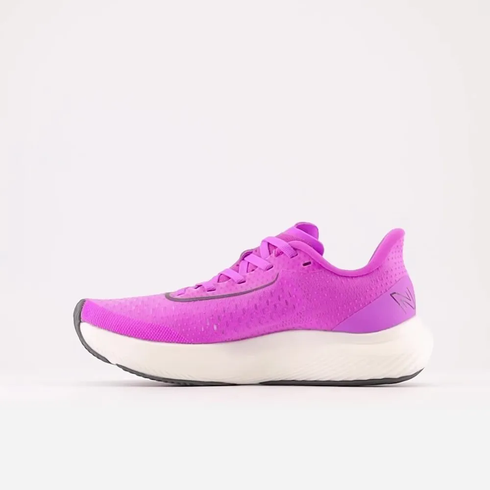 New Balance FuelCell Rebel v3 WFCXCR3 / pink