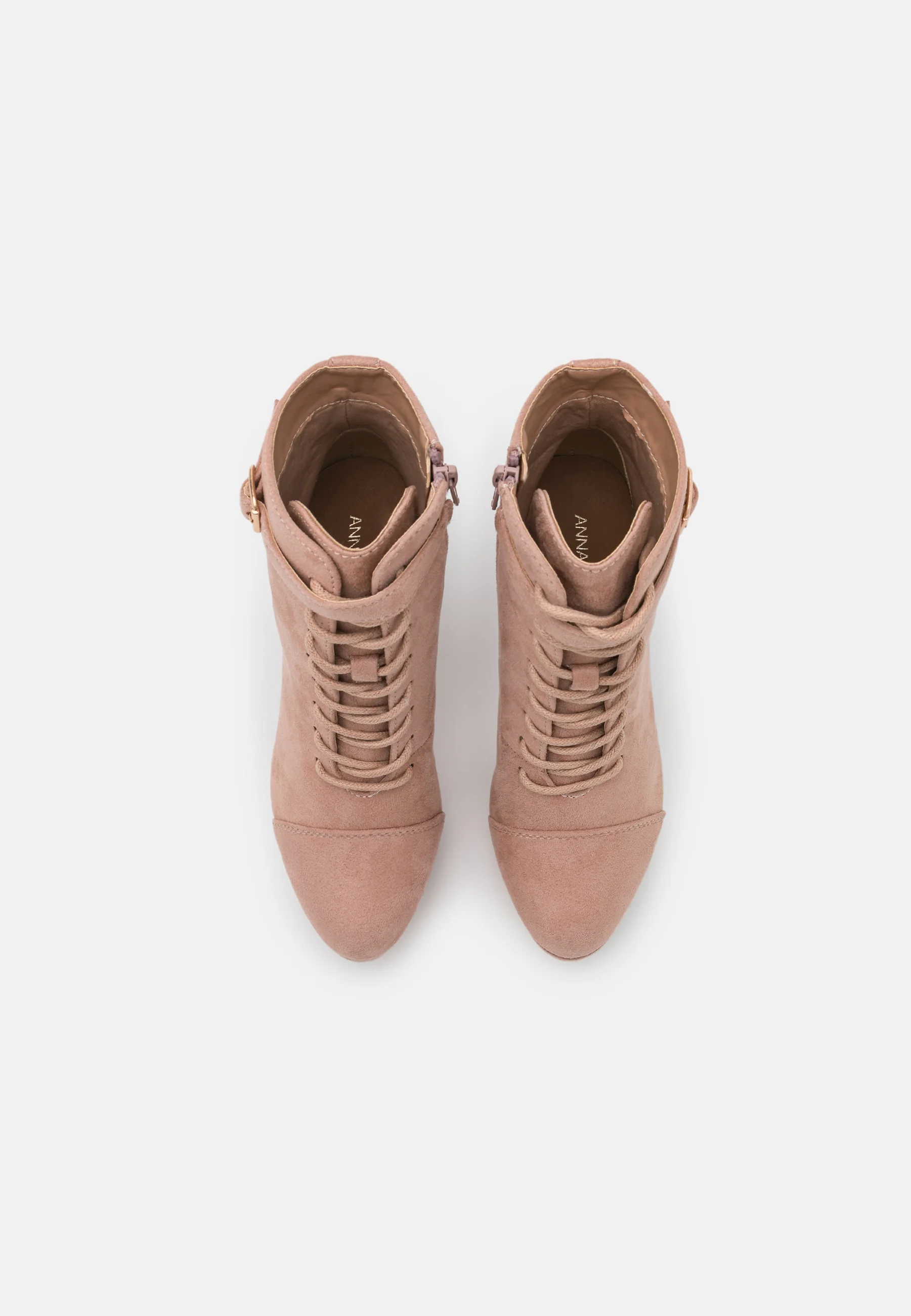 Botines con cordones de corte ancho de Anna Field