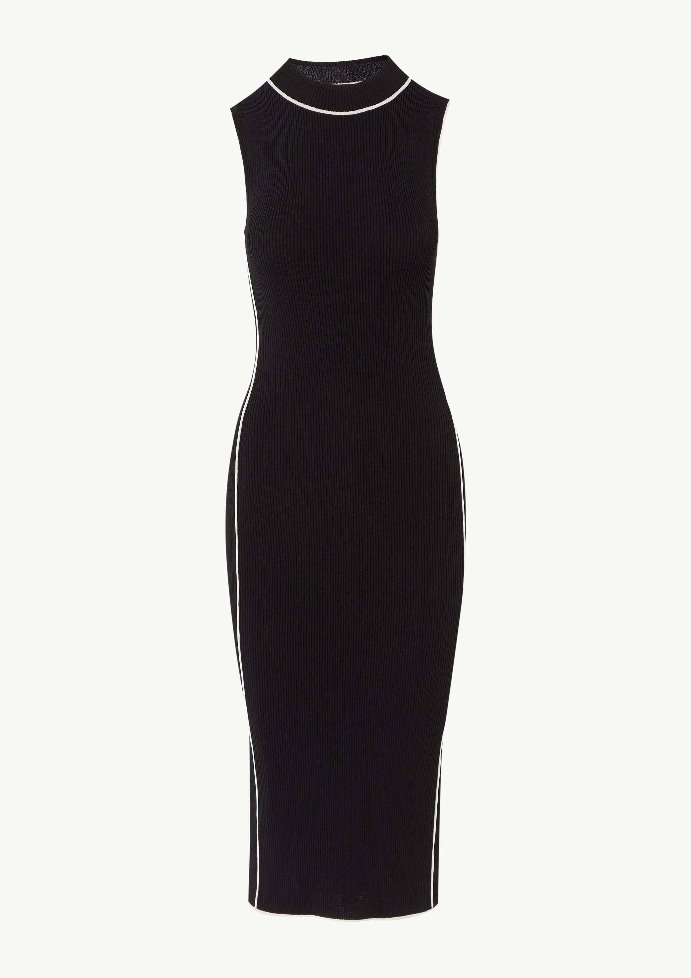Figurbetontes Rippstrickkleid mit Kontrastdetails - schwarz