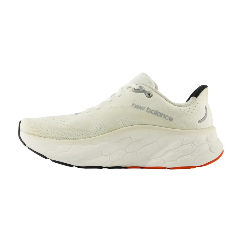 New Balance Fresh Foam X More v4 MMORCE4 / weiss