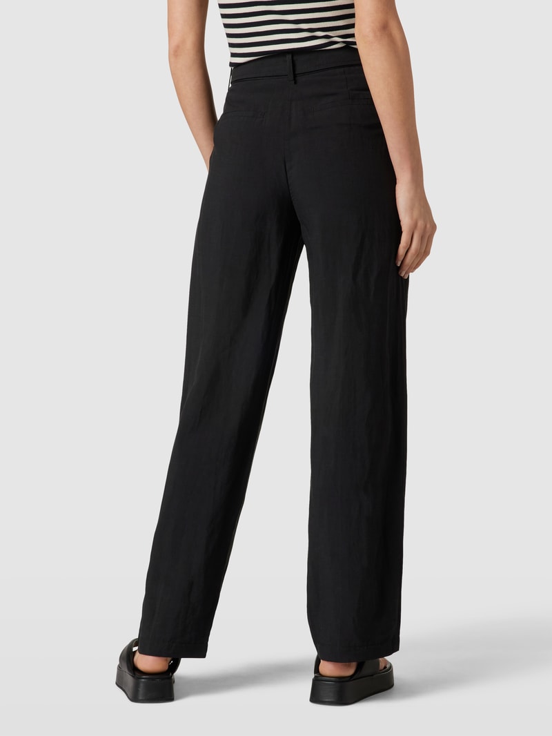Stoffhose mit französischen Eingrifftaschen in schwarz
