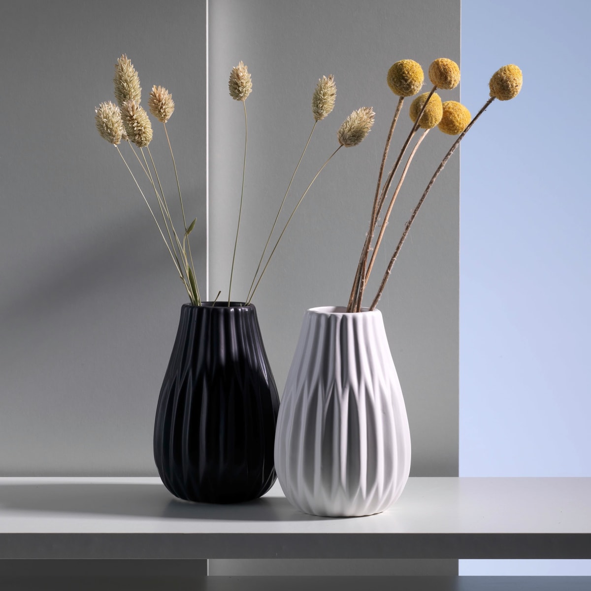 Keramikvase mit Rillen weiß, 1 St