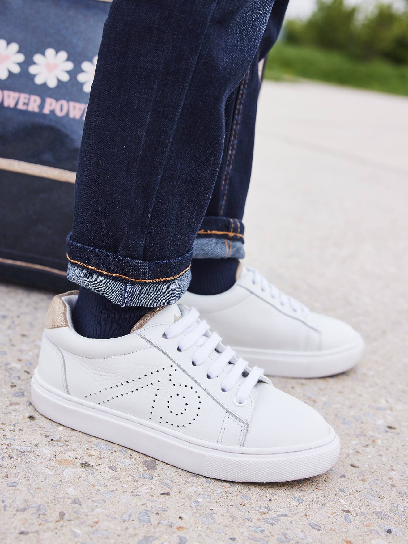 Baskets en cuir enfant blanc