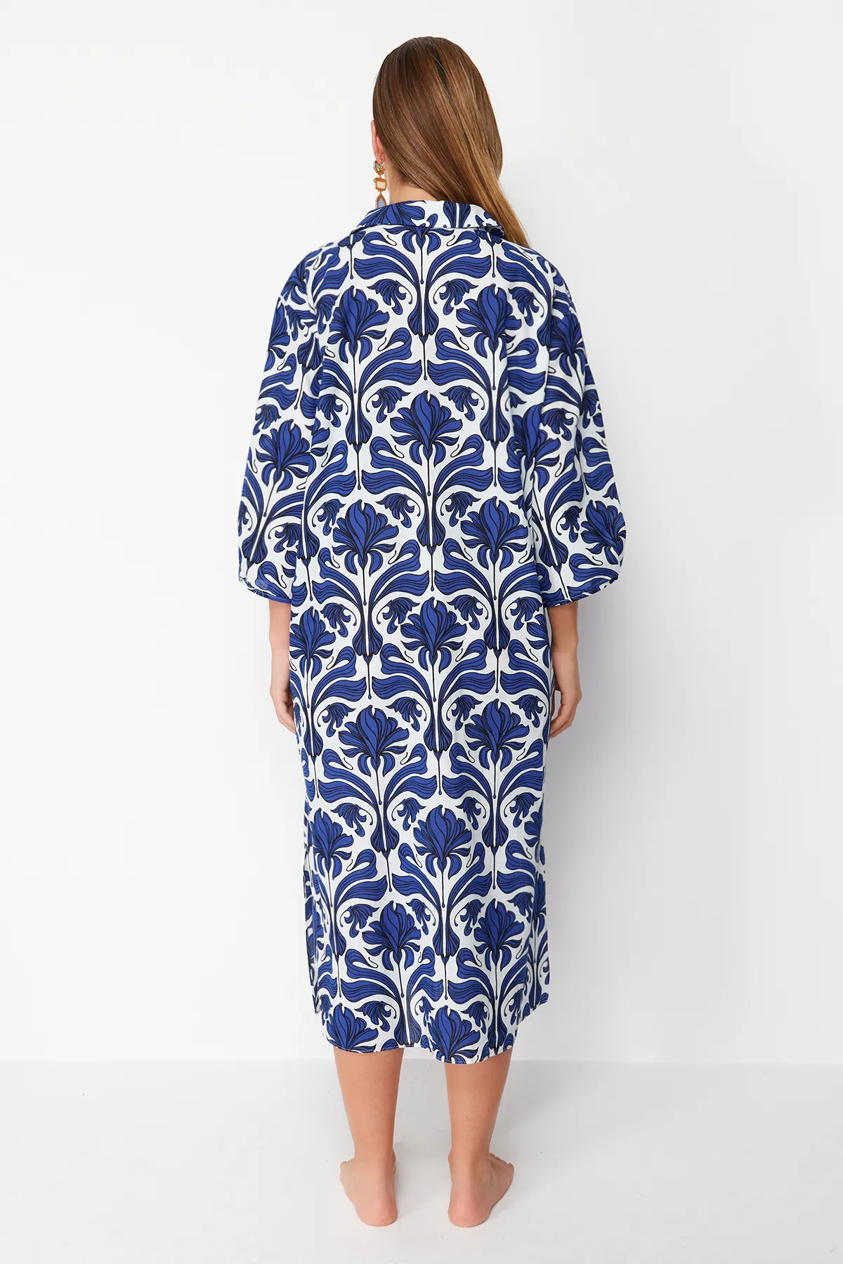 Trendyol Collection  Ethnisch gemustertes, weit geschnittenes Midi-Strandkleid aus 100 % Baumwolle TBESS22EL0009