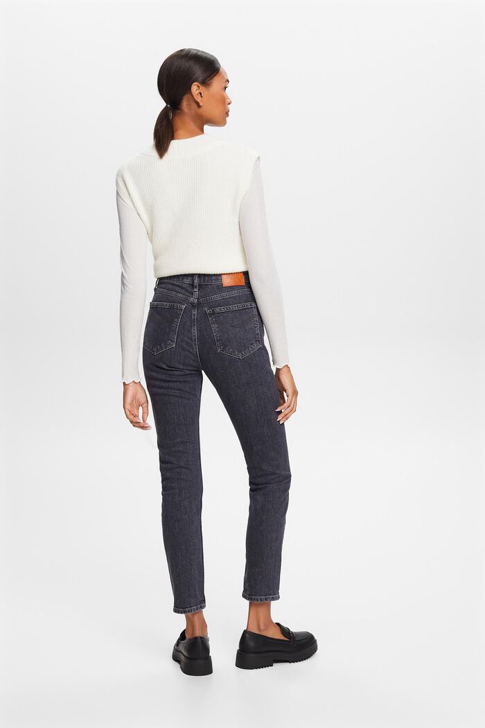 Schmal geschnittene Retro-Jeans mit hohem Bund