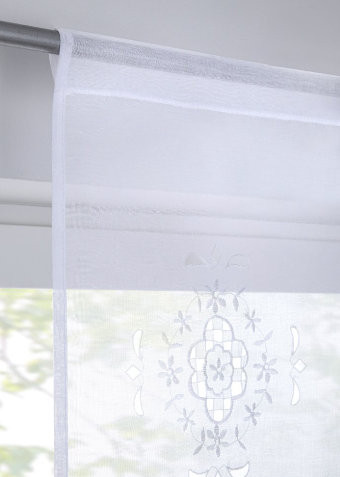 Fensterbehang mit Makramee