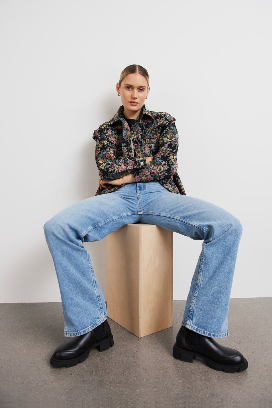 90s tall slit jeans