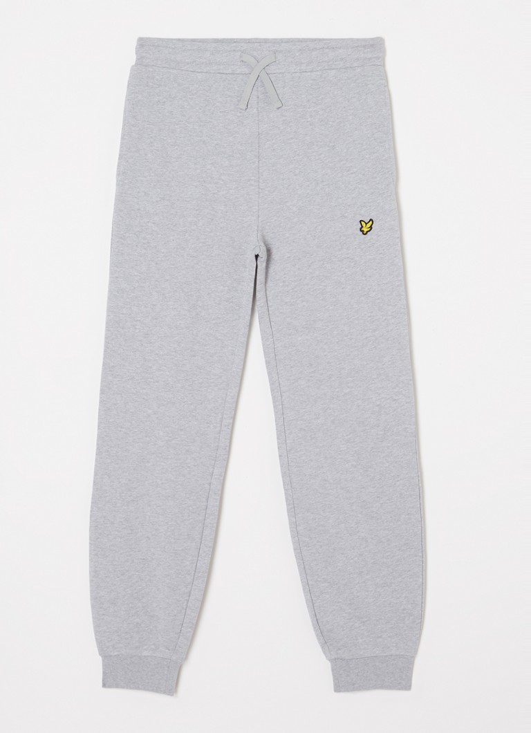 Pantaloni de trening slim fit de la Lyle & Scott, cu logo brodat.