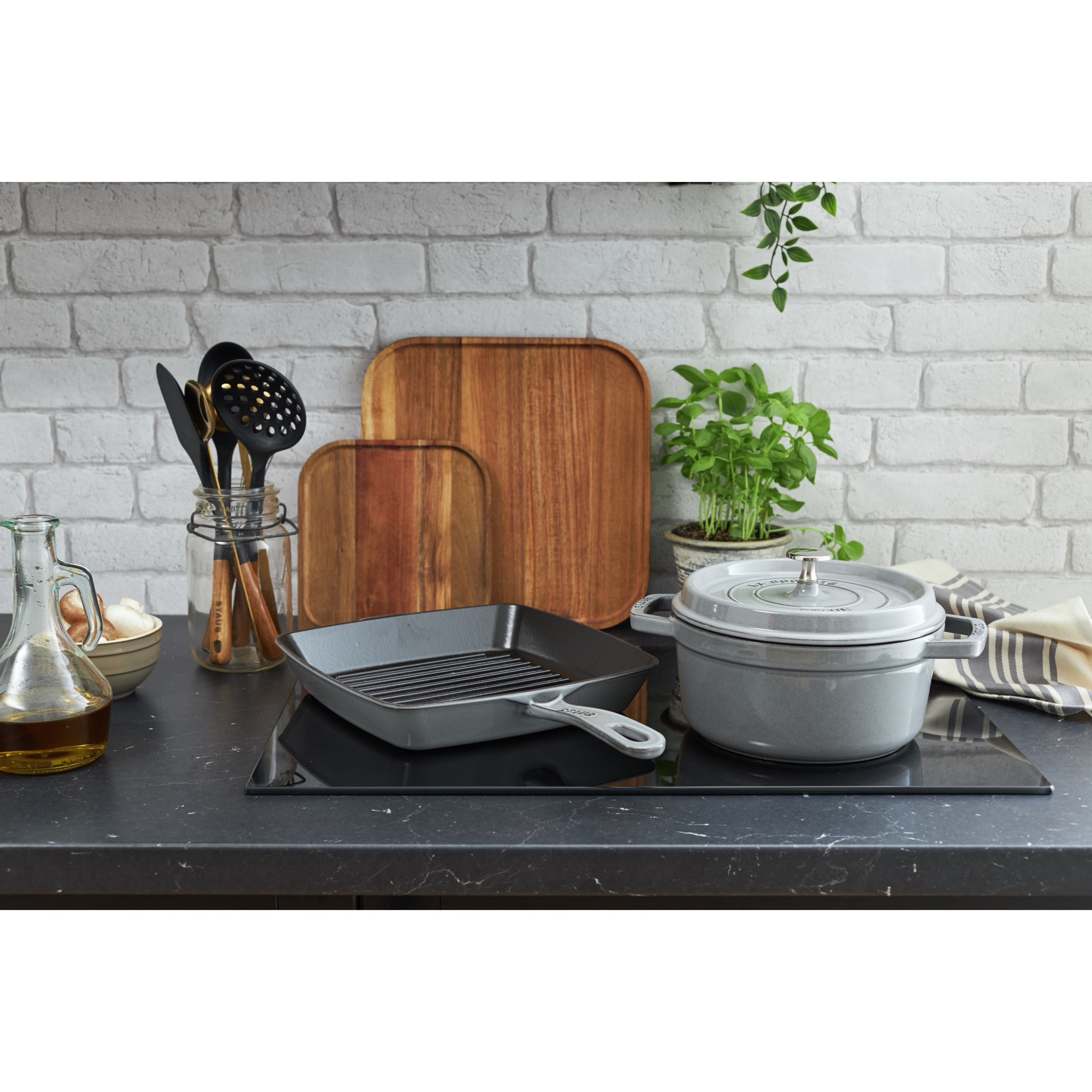 Cocotte 18 cm, rund, Graphit-Grau, Gusseisen