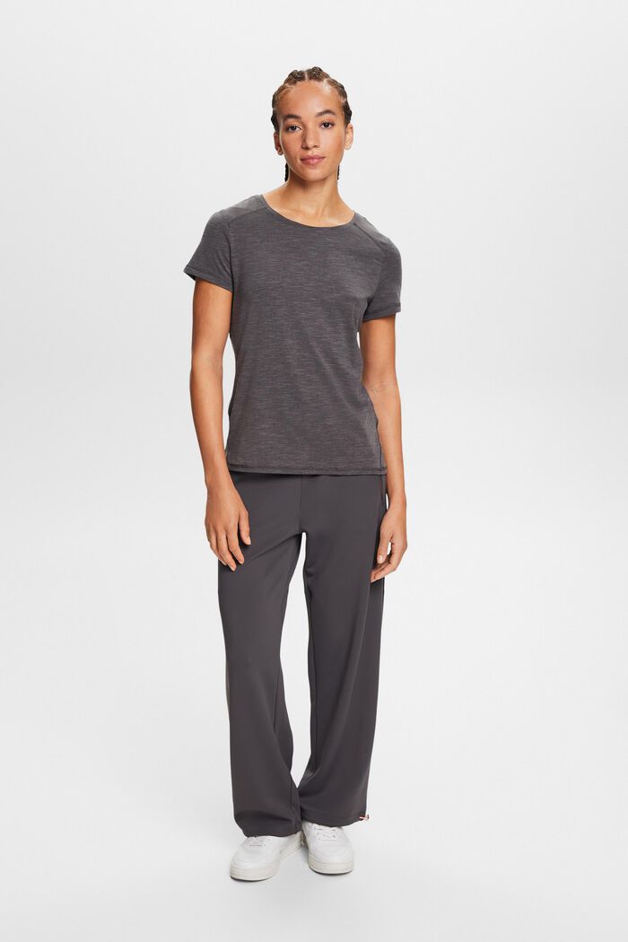 Recycelt: Active T-Shirt mit Mesh-Einsätzen