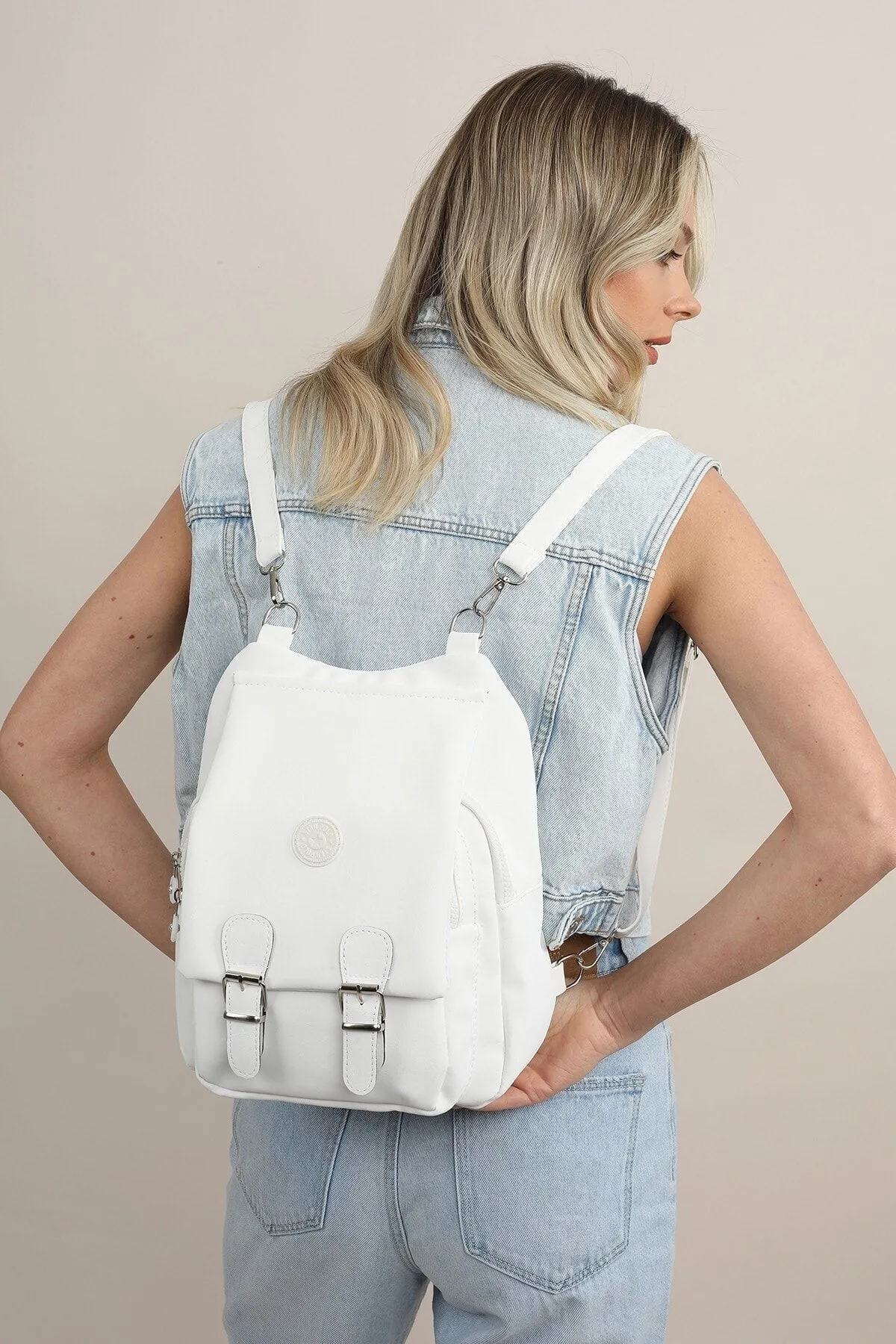Madamra  Weiße Schulhandtasche und Rucksack aus Crinkle-Stoff für Damen