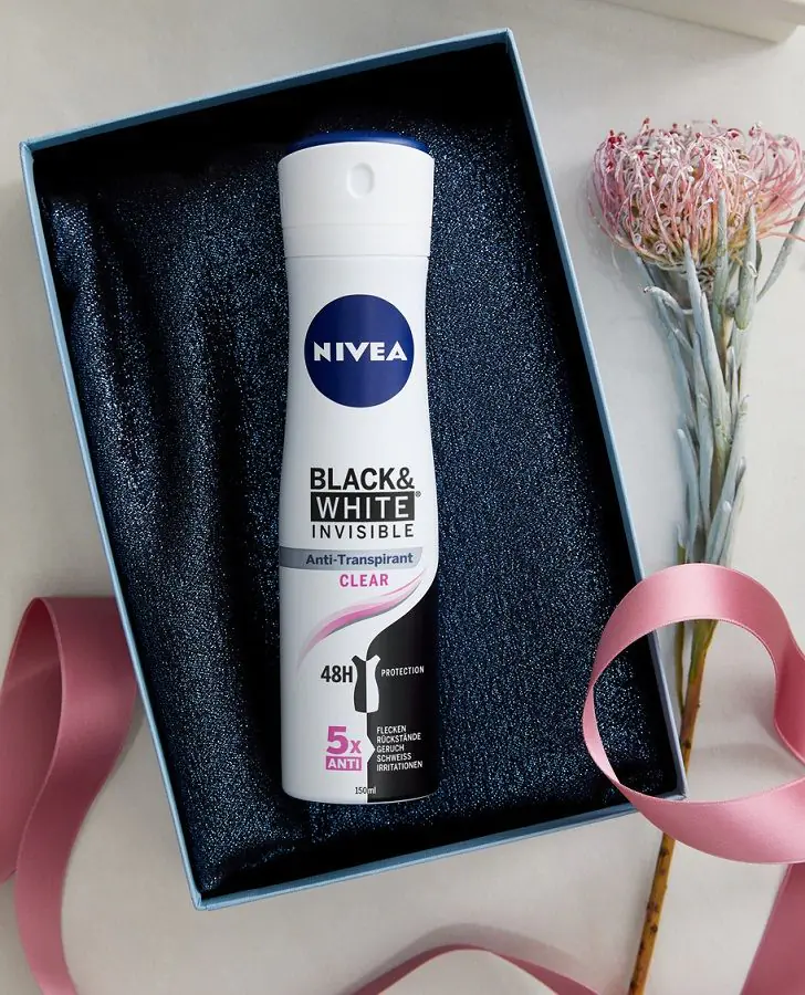 Nivea dezodorans u spreju Invisible Clear