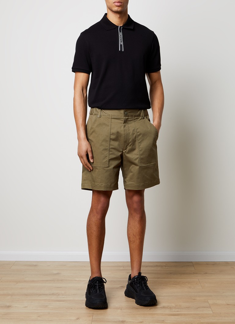 Pantaloni scurți Moncler cu croială dreaptă și buzunare laterale