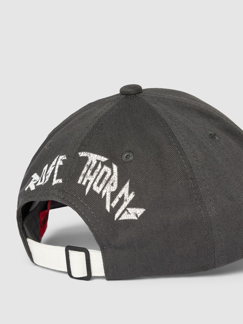 Basecap mit Label-Print Modell 'Jude' in anthrazit