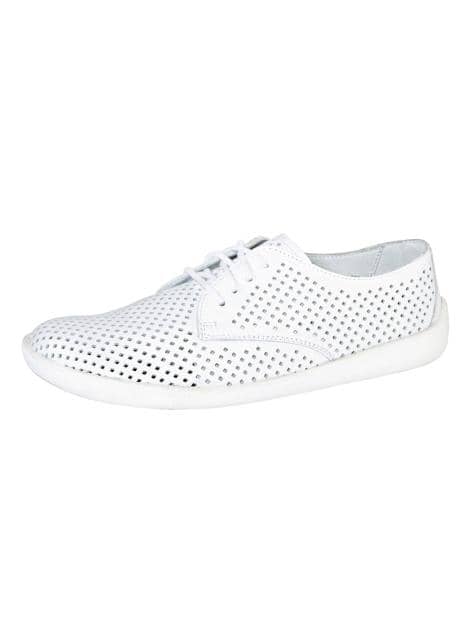 Schnürschuh mit sommerlicher Lochung