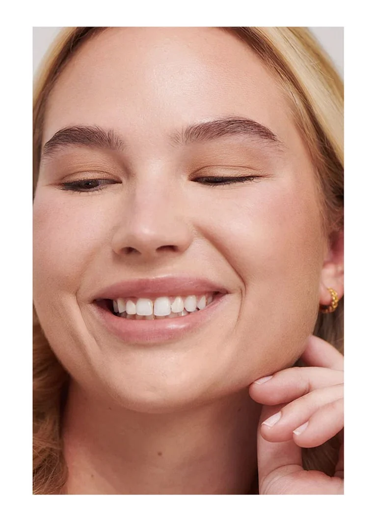 ILIA Beauty Liquid Powder Matte Eye Tint - tekuće sjenilo za oči