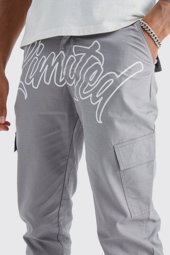 Tall Slim-Fit Ripstop Cargo-Hose mit Text-Print