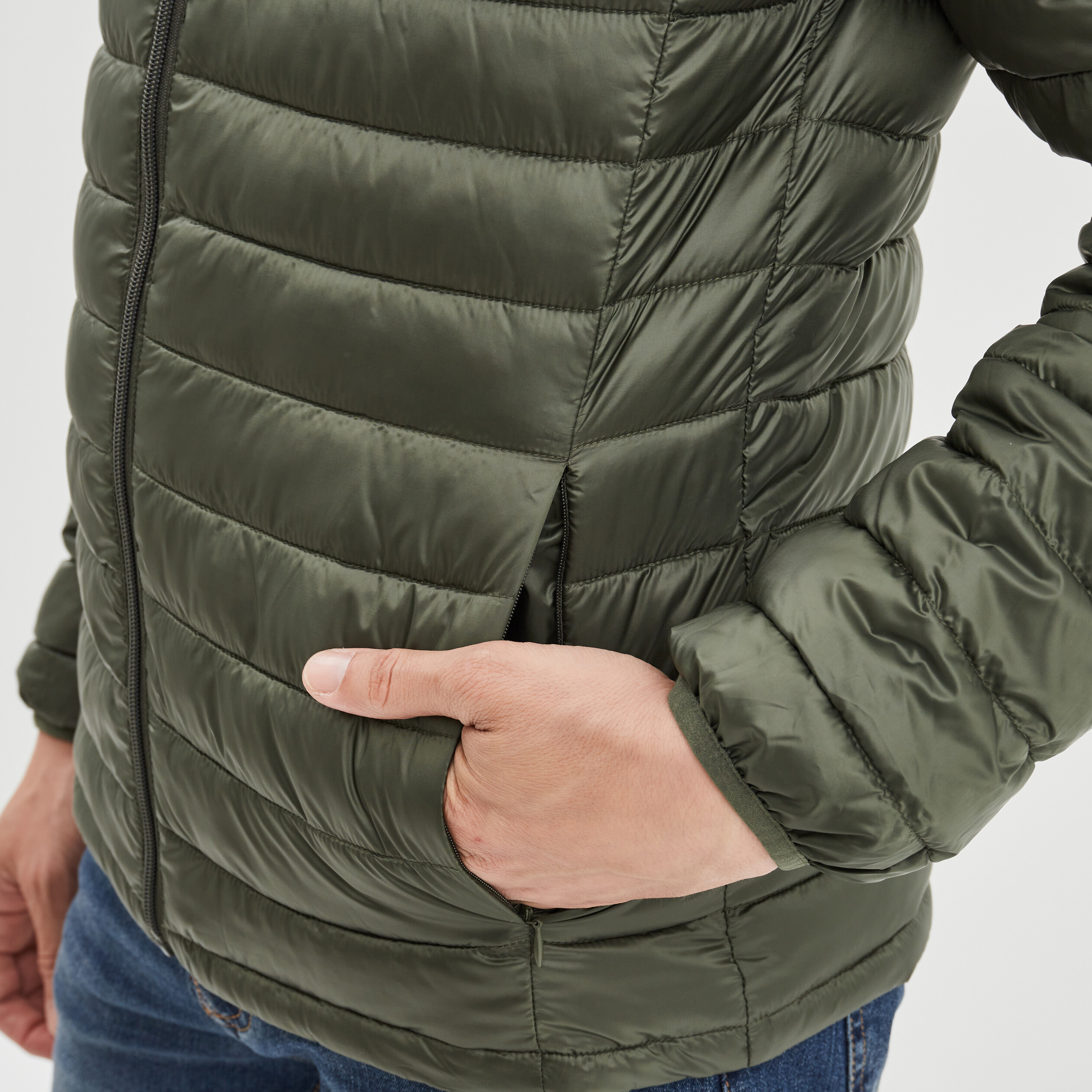 Doudoune légère droite à capuche vert kaki homme | La Halle