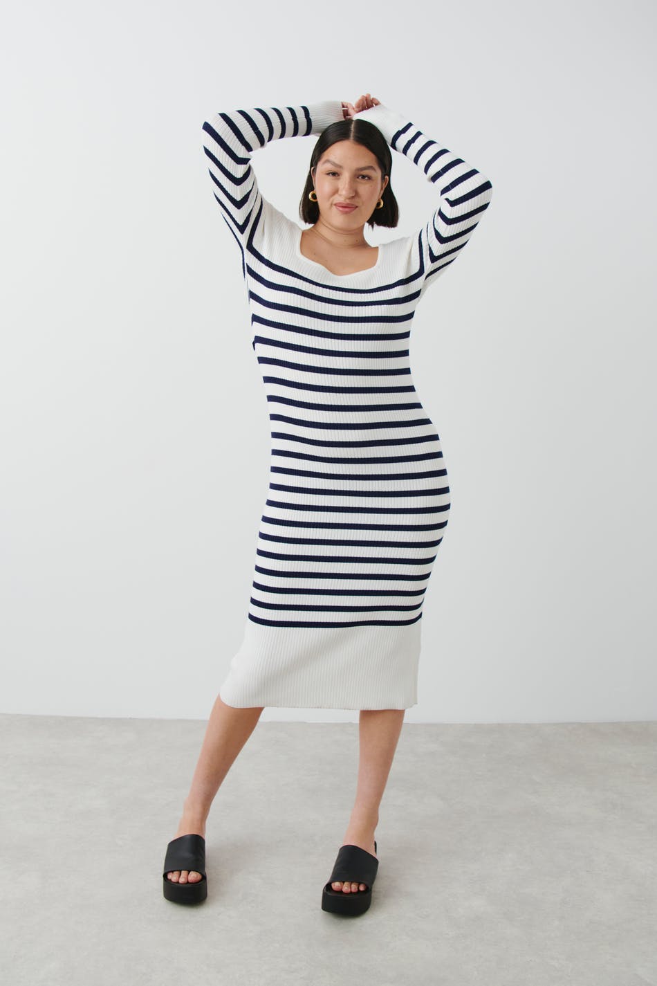 Squareneck knit dress