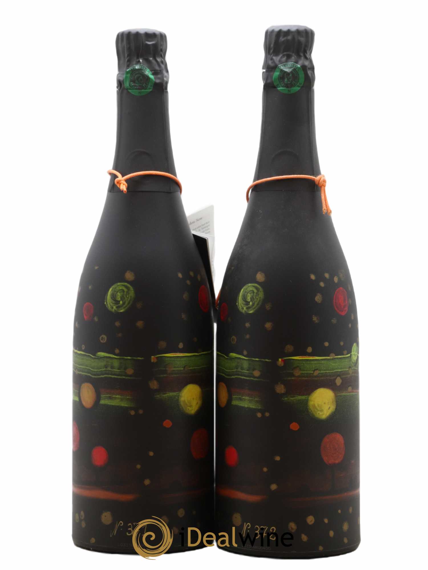 2002 - Collection Amadou Sow Taittinger  2002 - Lot de 2 Bouteilles