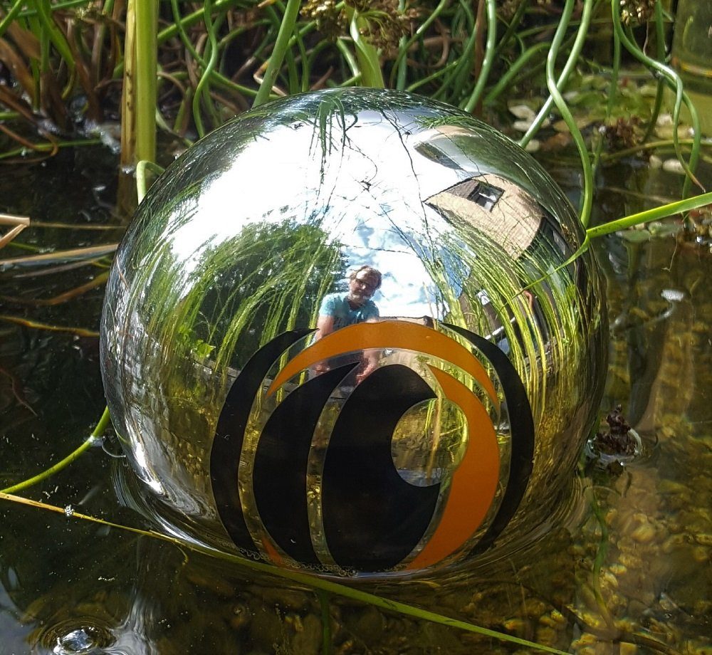 Jürgen Bocker Garten-Ambiente Teichfigur Reiherschreck aus Edelstahl poliert das magisches Auge Schwimmkugel Teichdekoration Teich Teichkugel Teichdeko
