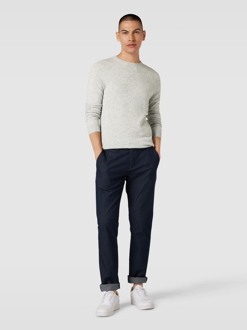 Strickpullover in melierter Optik in hellgrau