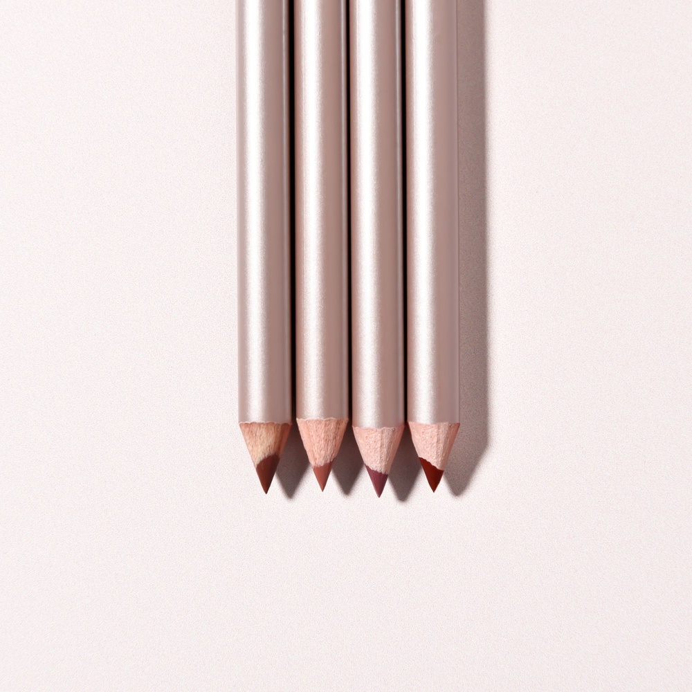 nabilla beauty Nude beige 01 Crayon lèvres