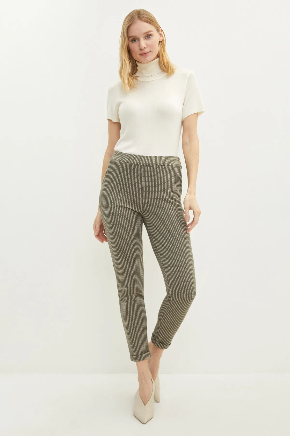 LC Waikiki  Jogginghose - Khaki - Relaxed