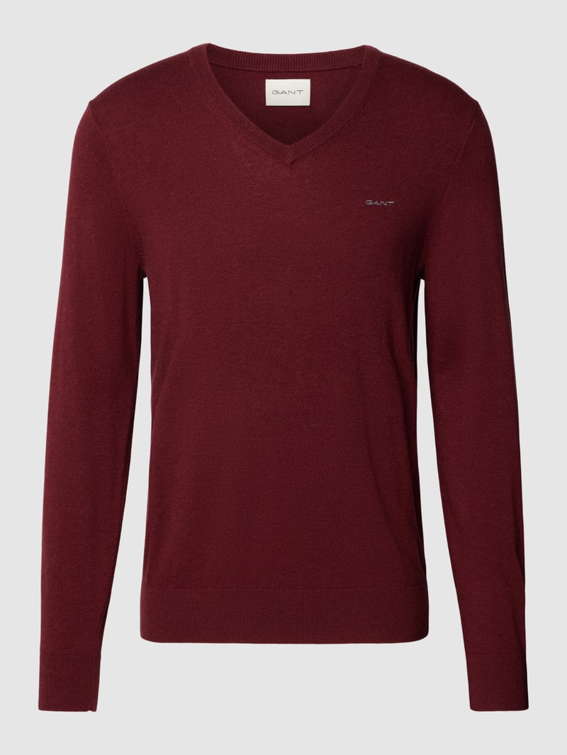 Strickpullover aus Lammwoll-Mix mit V-Ausschnitt in bordeaux rot