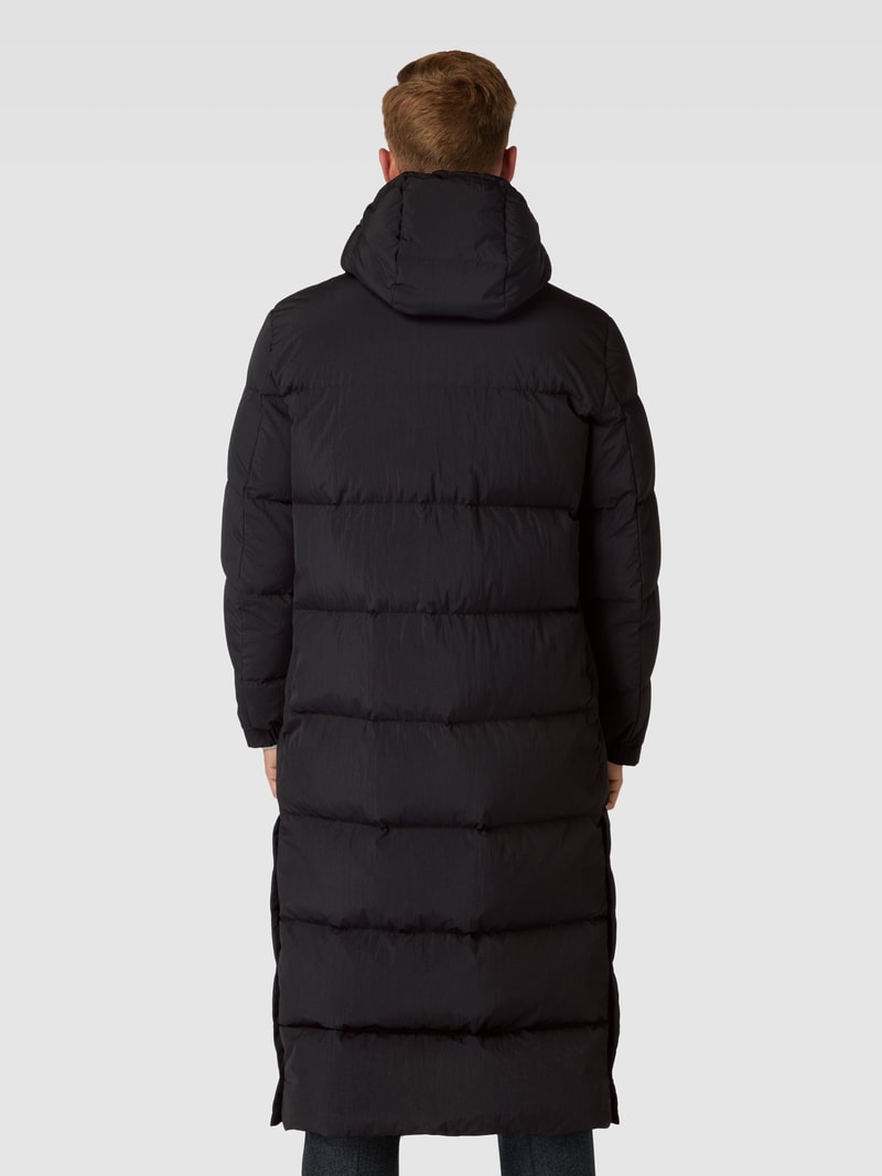 Steppmantel mit Kapuze Modell 'Mikky' in schwarz