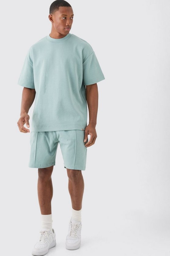Oversize T-Shirt & Shorts