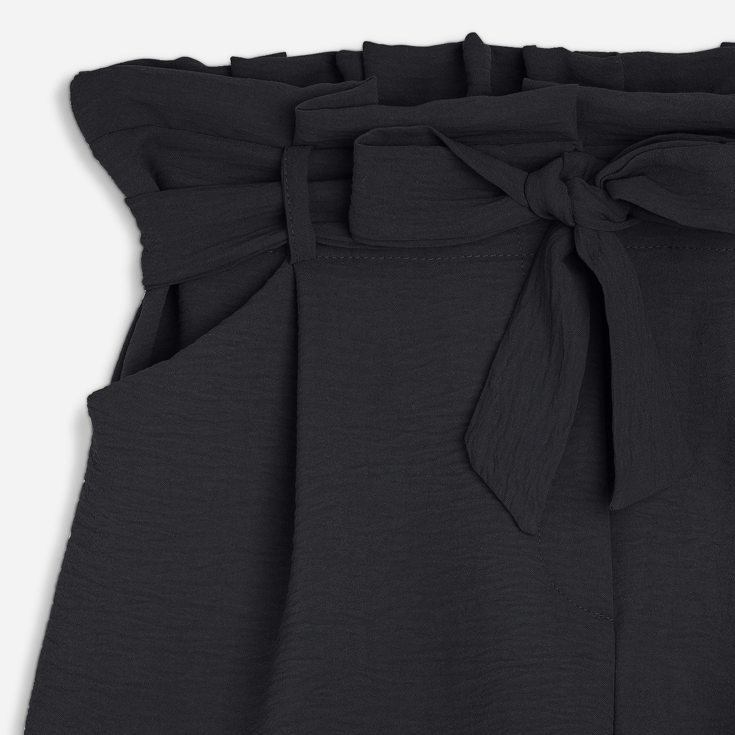 Short TEXTO noir fluide ceinturé
