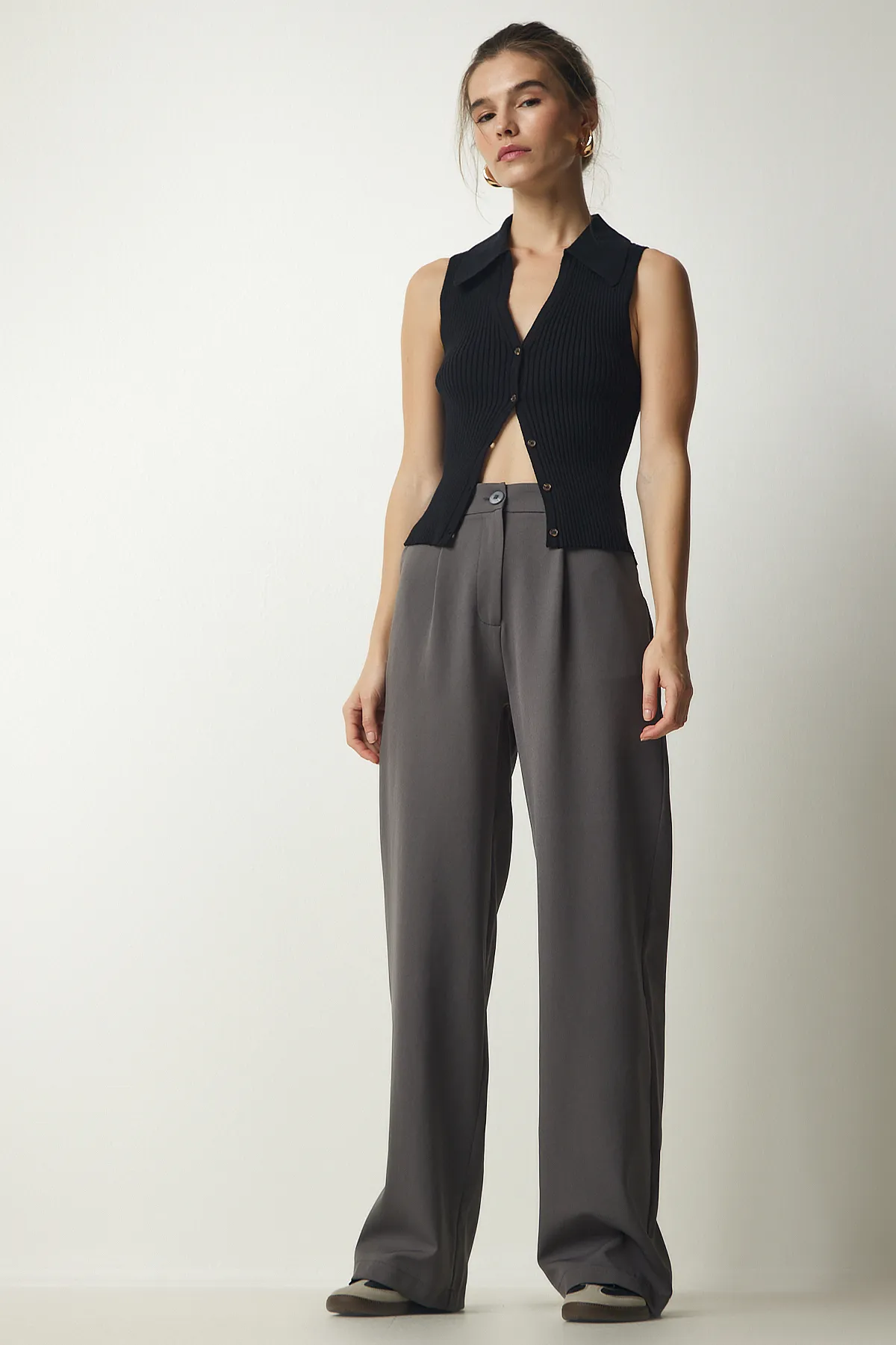 Happiness İstanbul  Graue plissierte Webhose für Damen UB00188