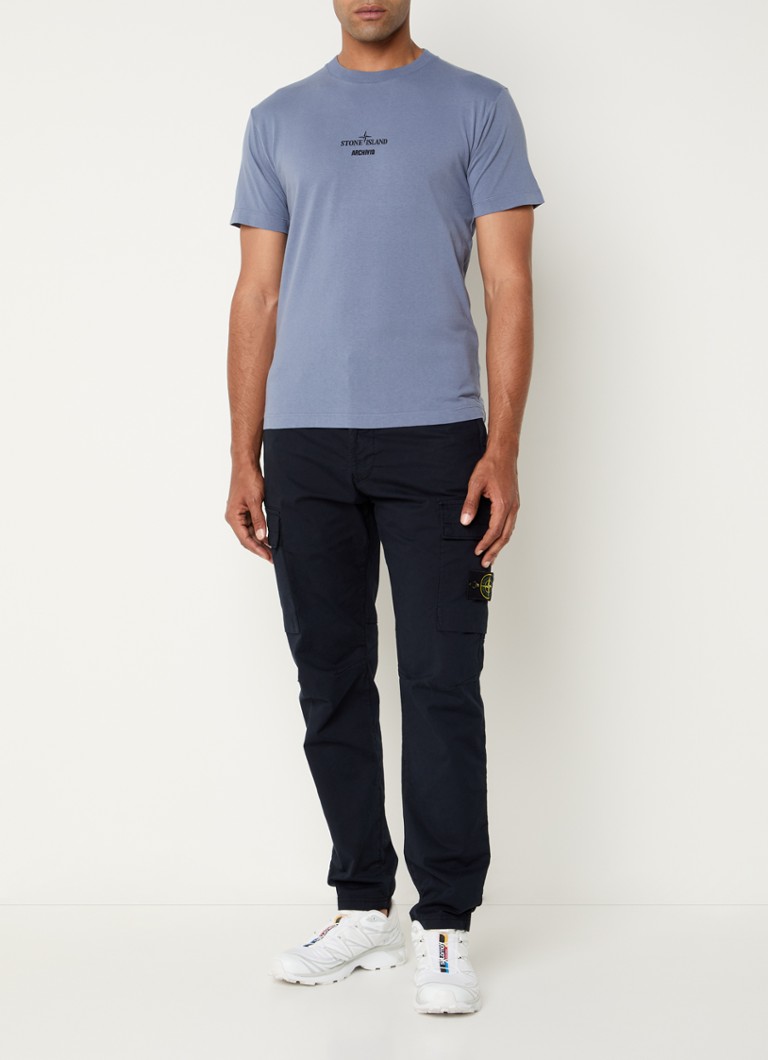 Tricou Stone Island 2NS91 cu logo și imprimeu pe spate.