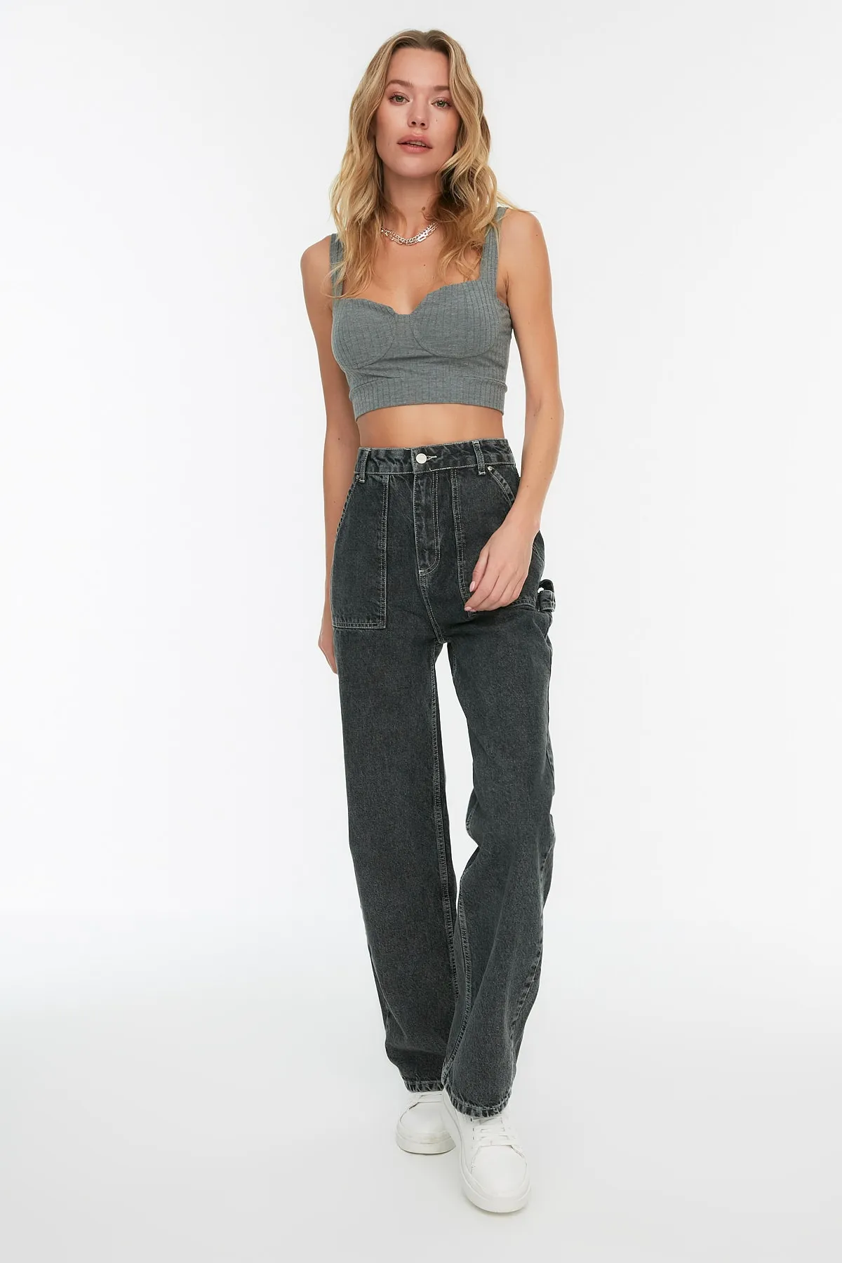 Trendyol Collection  Anthrazitfarbene High-Waist-Jeans mit weitem Bein und Taschendetail TWOAW22JE0595
