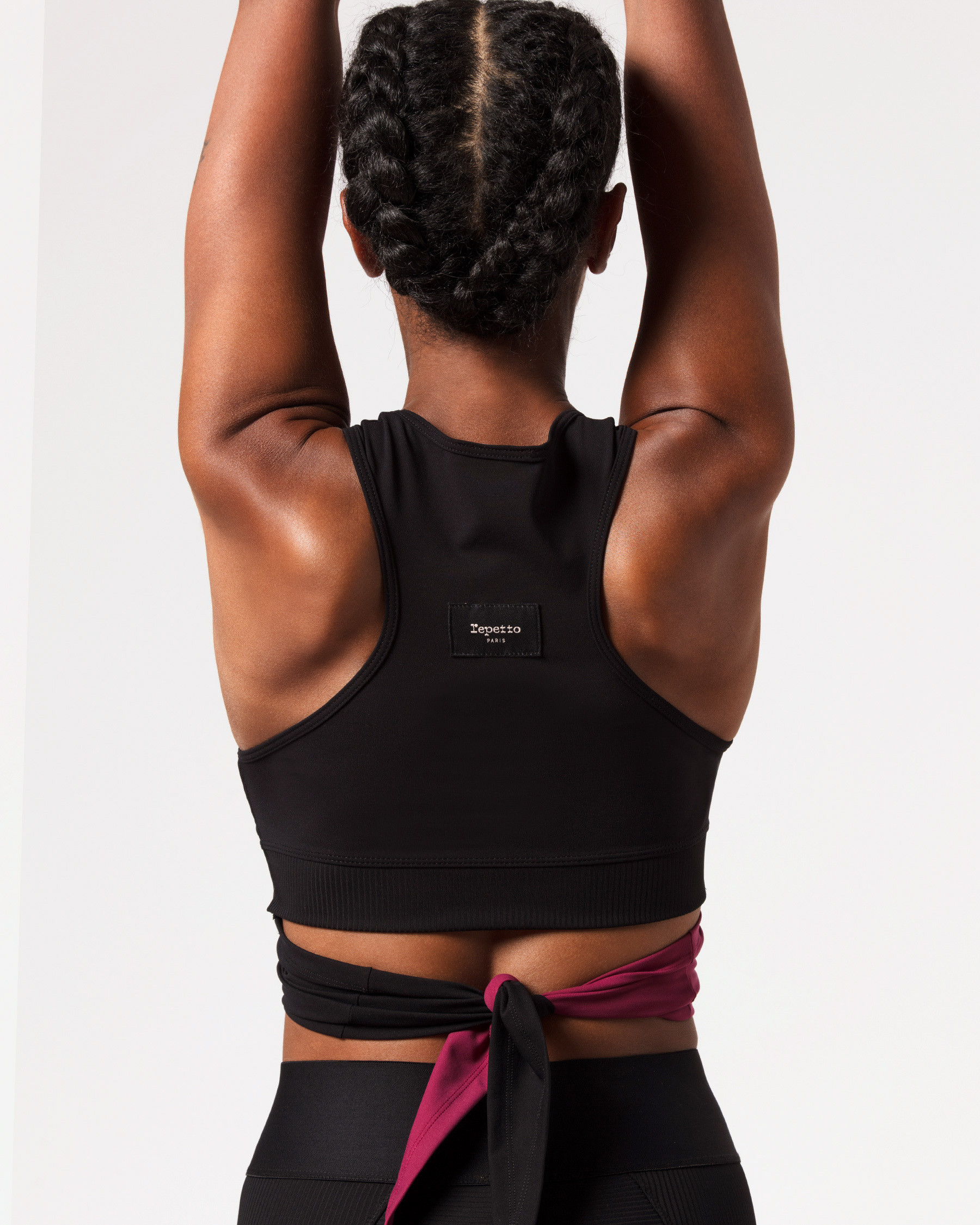 Top to tie