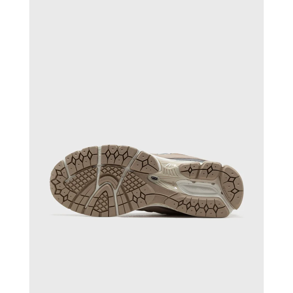 New Balance 2002R M2002RSI / braun